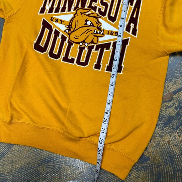 Champion Minnesota Duluth University Bulldogs Crew Neck Sweater Small NCAA - Picture 5 of 6